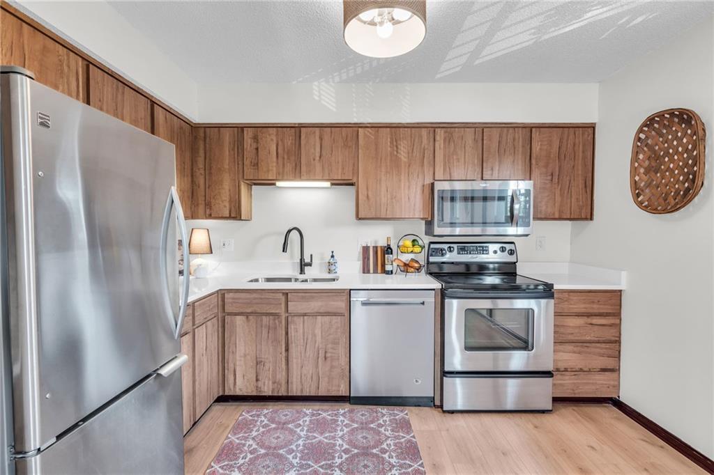 101 W Bannister Road