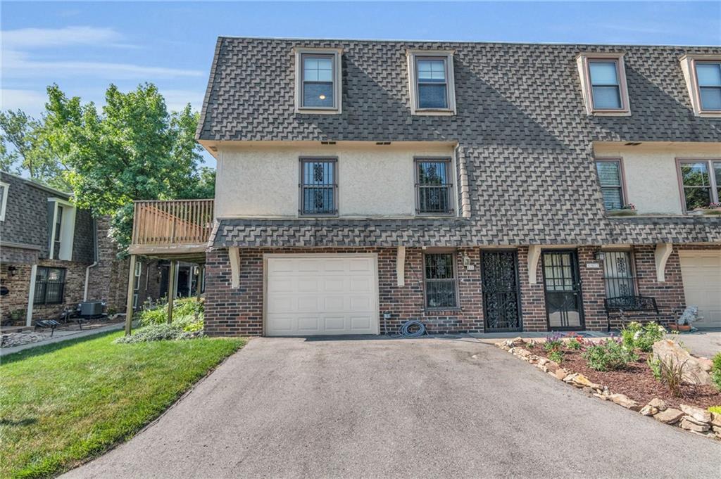 101 W Bannister Road