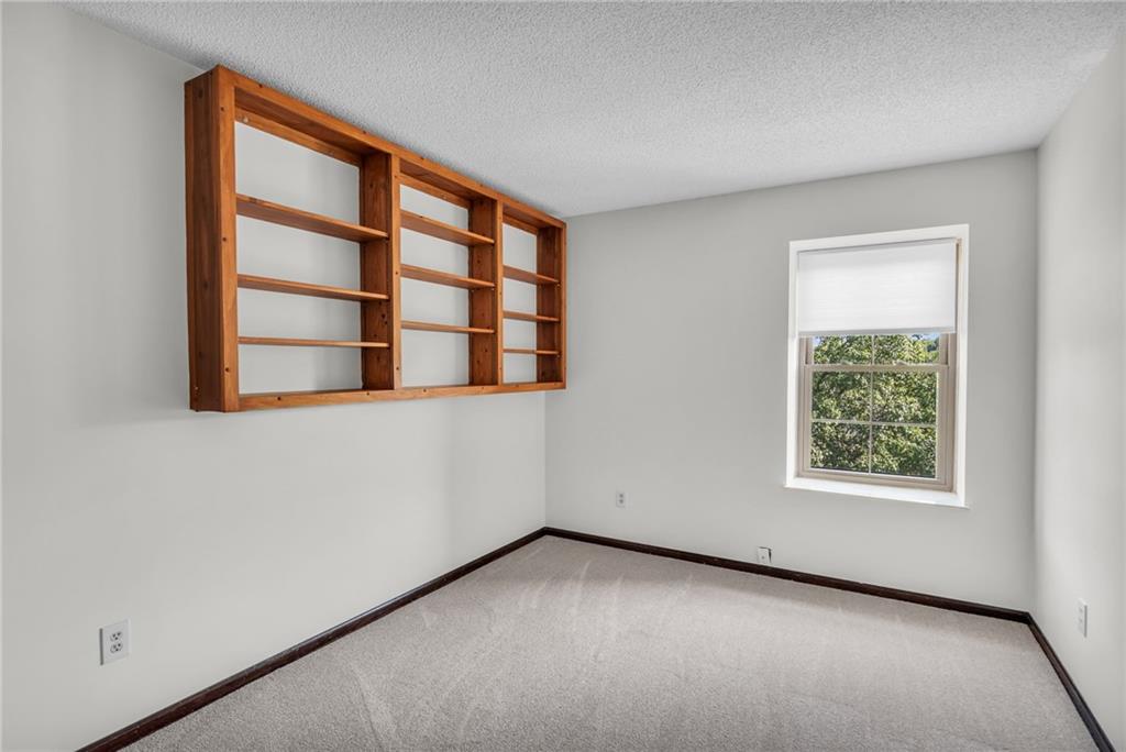 101 W Bannister Road