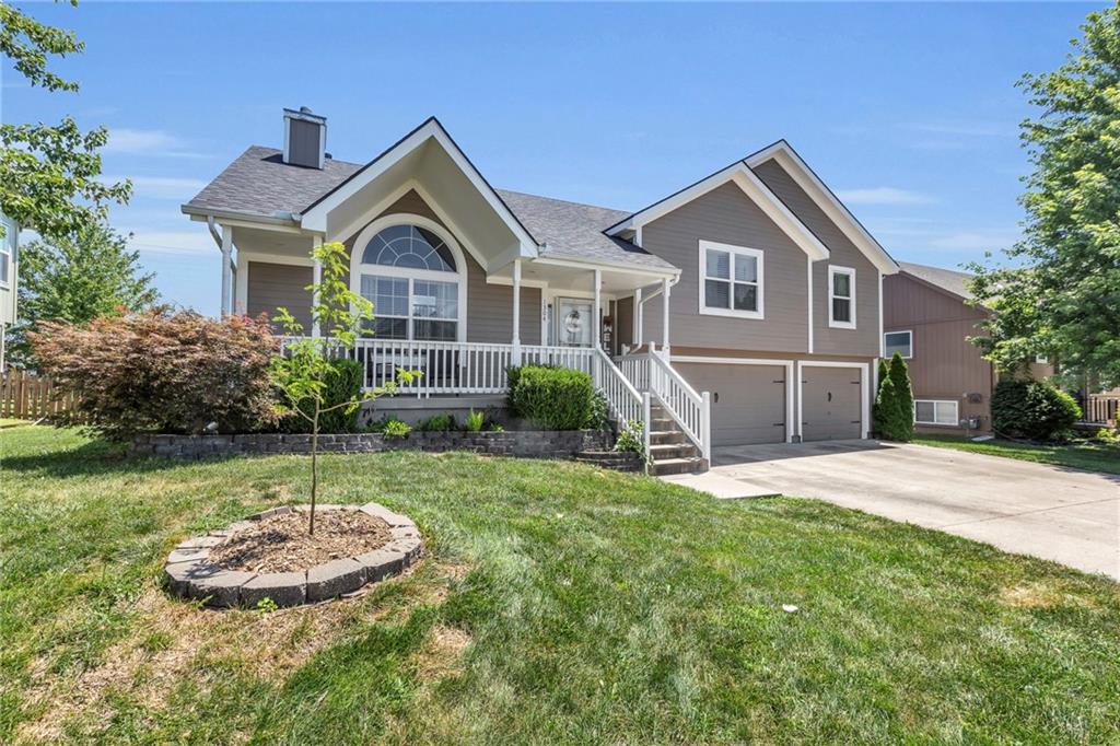 1304 NW Sycamore Drive
