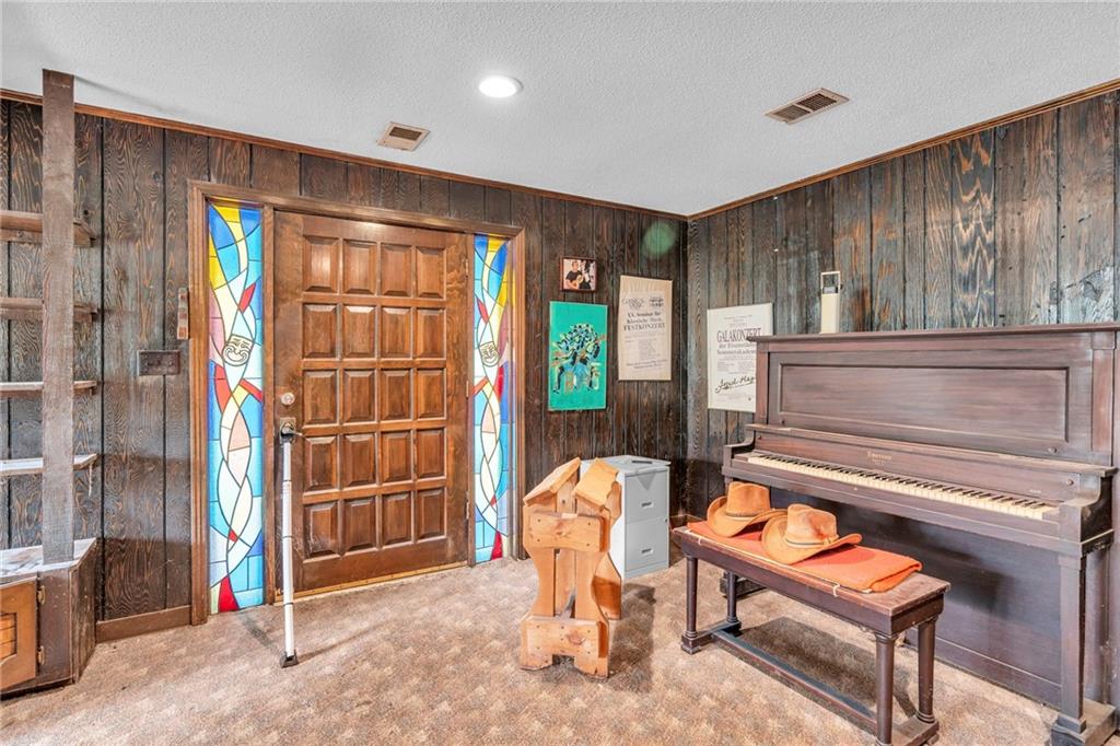 9013 Cyclone School Road