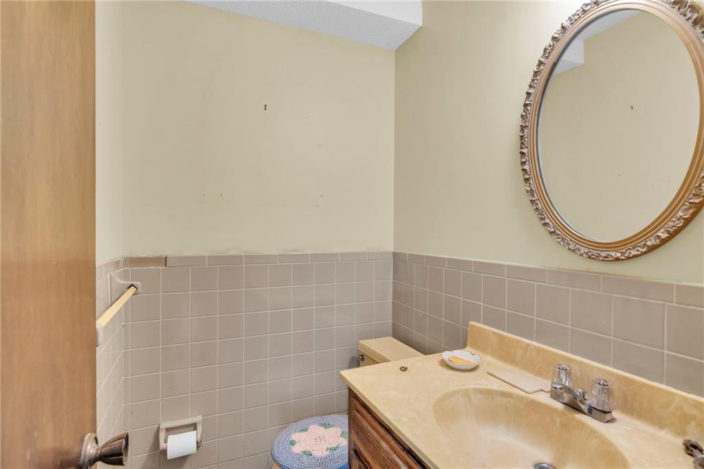 9013 Cyclone School Road