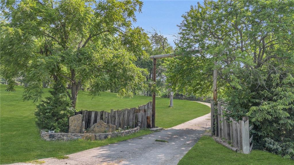 9013 Cyclone School Road