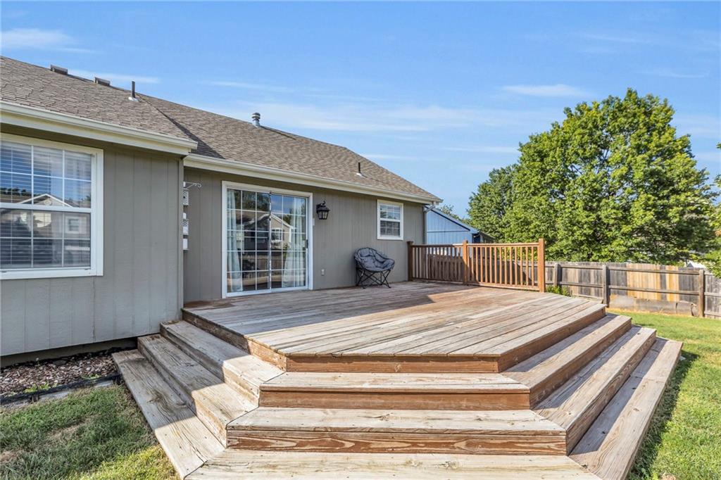 905 SW Daney Court