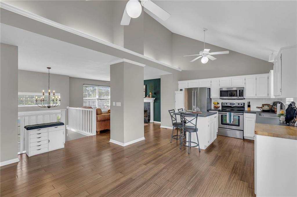 905 SW Daney Court