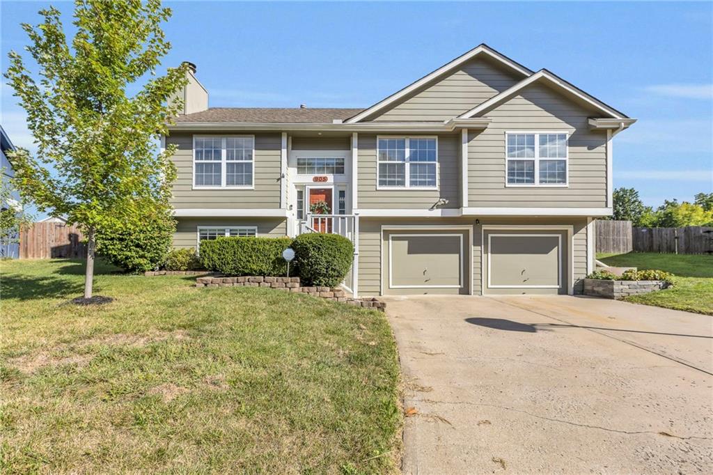 905 SW Daney Court
