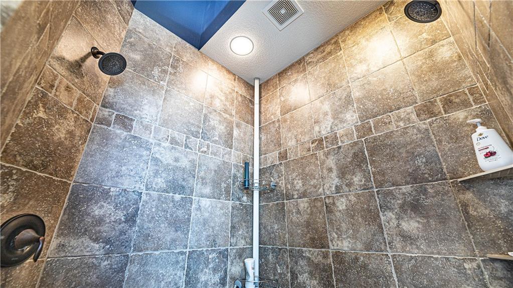 4429 NE Shadow Valley Circle