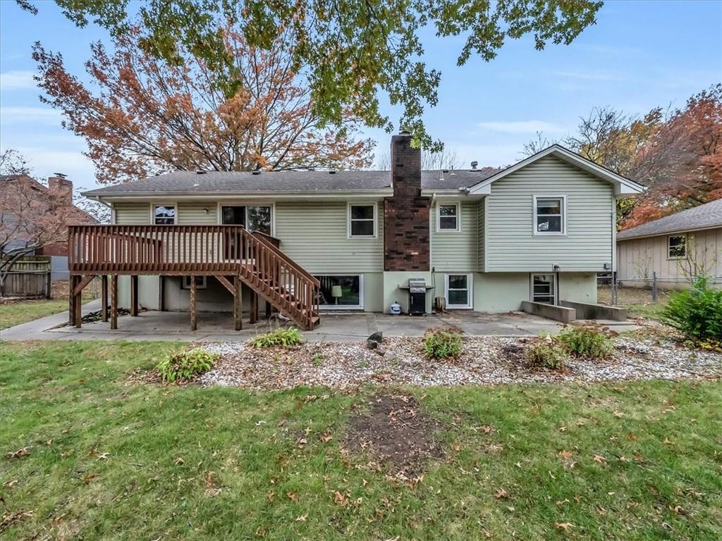207 SE Noeleen Lane