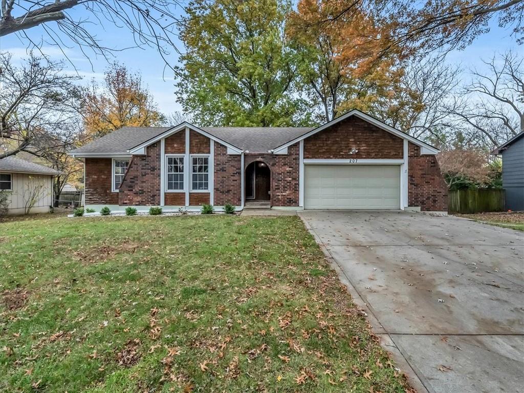 207 SE Noeleen Lane