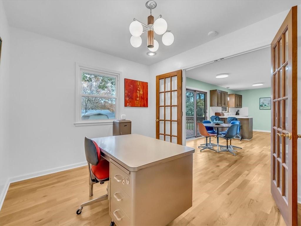 207 SE Noeleen Lane