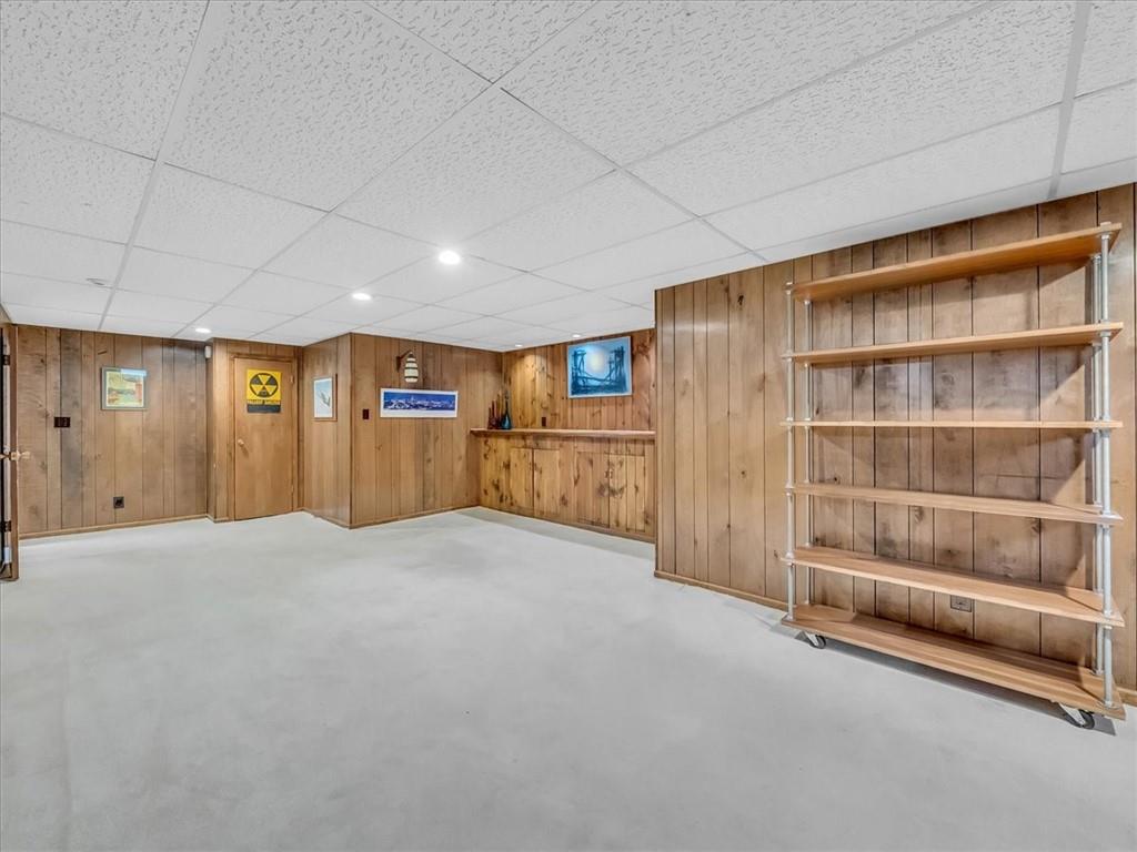 207 SE Noeleen Lane