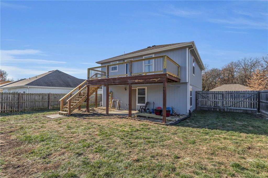 1103 SE Oak Ridge Drive