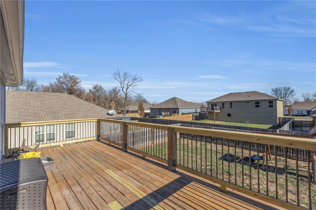 1103 SE Oak Ridge Drive