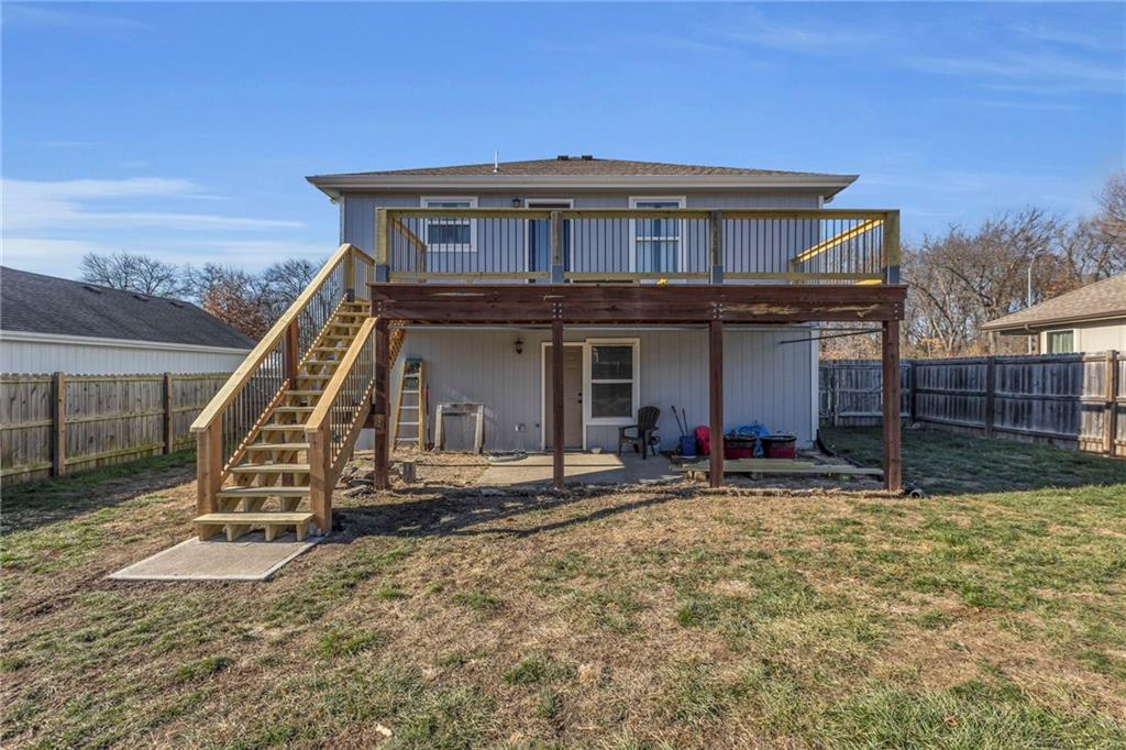 1103 SE Oak Ridge Drive