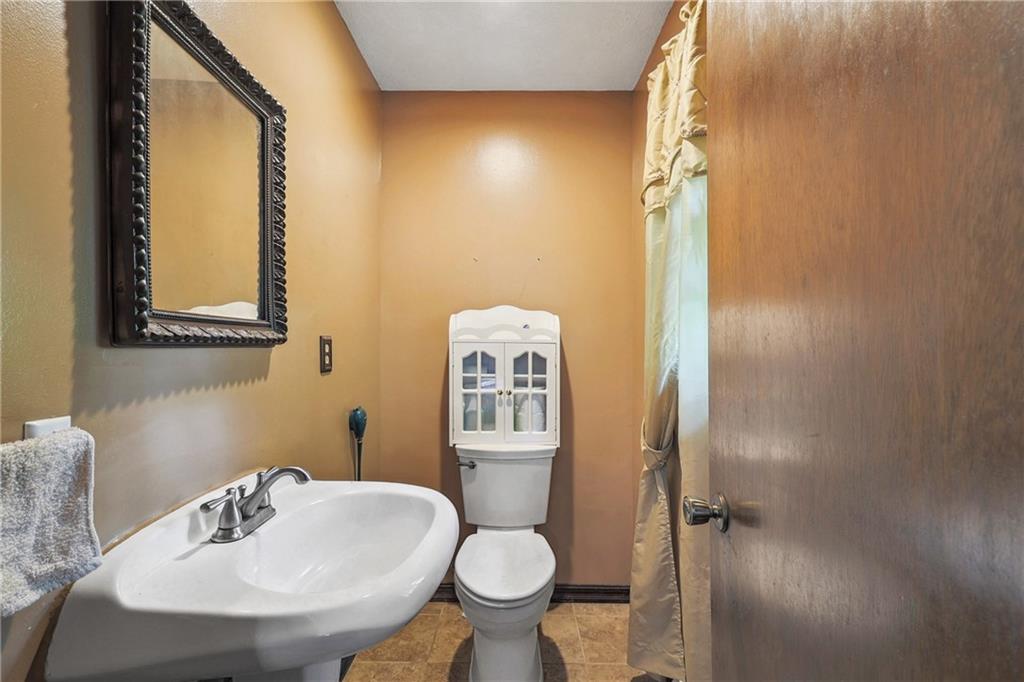 10702 NW 58th Street