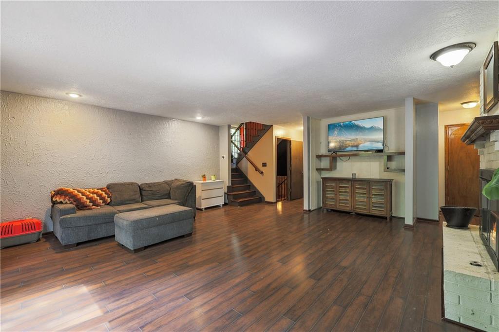 10702 NW 58th Street