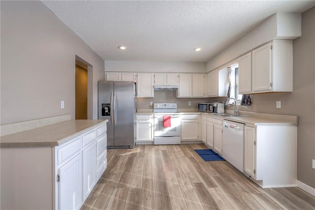 805 BobWhite Drive