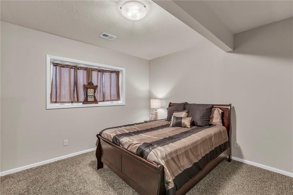 1850 NE Park Ridge Drive