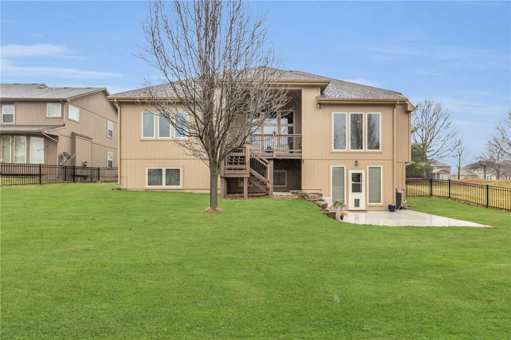 1850 NE Park Ridge Drive