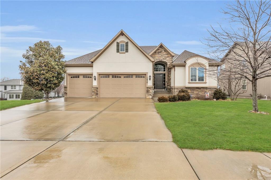 1850 NE Park Ridge Drive