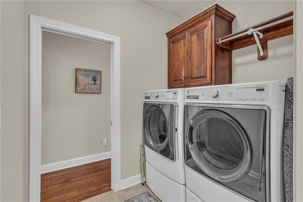 1850 NE Park Ridge Drive