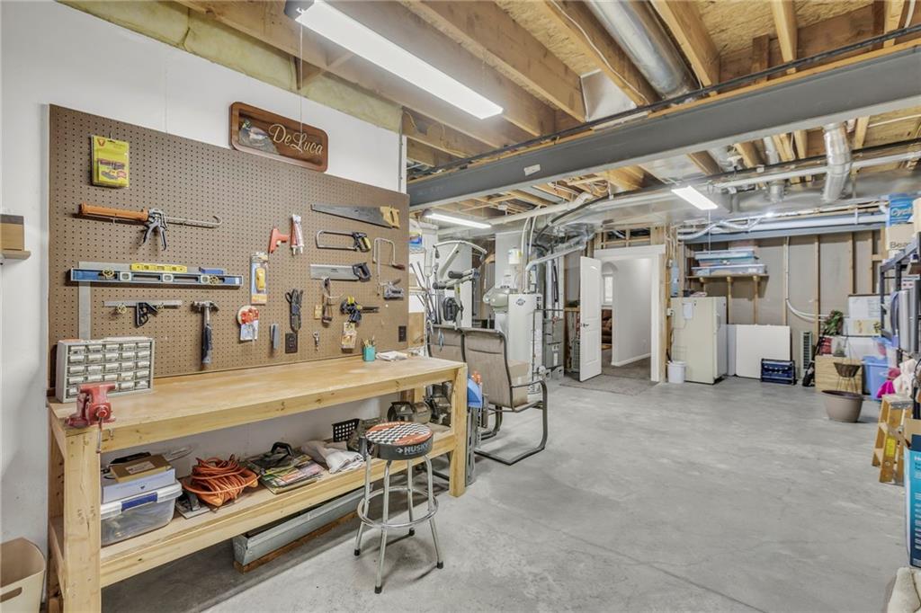 1850 NE Park Ridge Drive