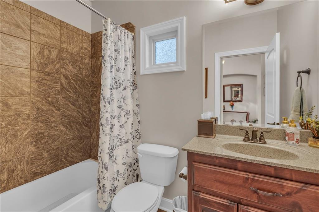 1850 NE Park Ridge Drive