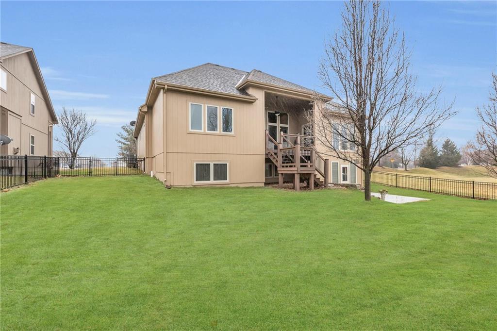 1850 NE Park Ridge Drive