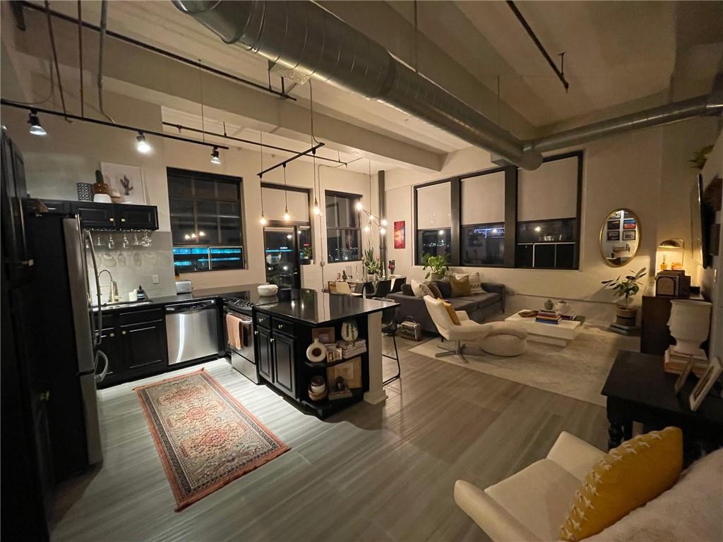 1535 Walnut Street Unit: 504