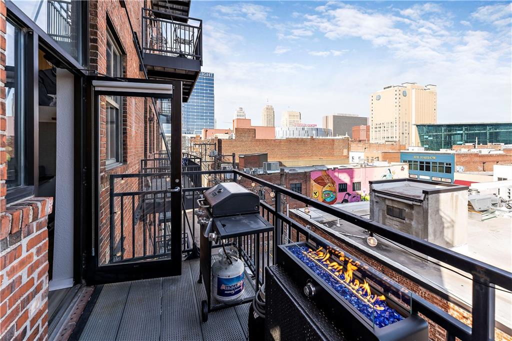 1535 Walnut Street Unit: 504
