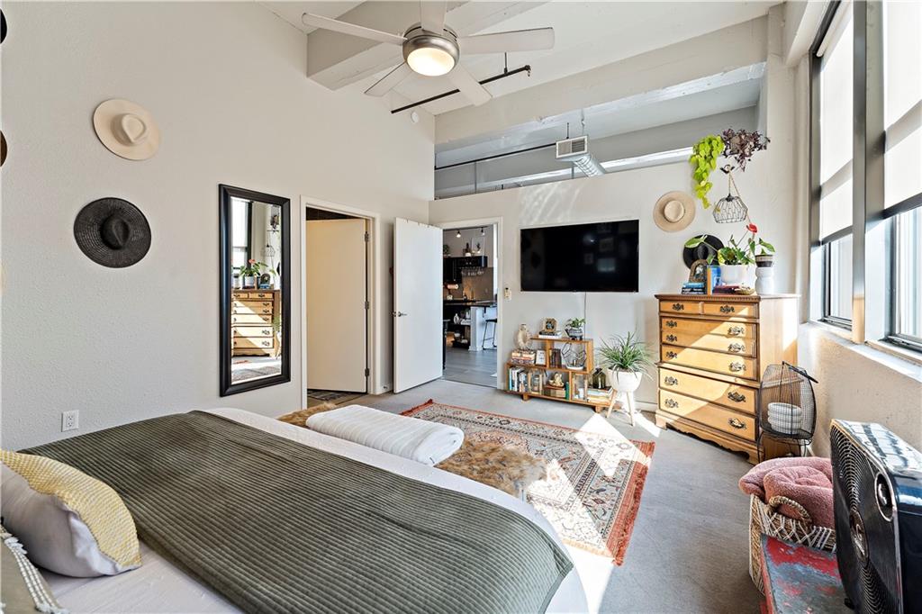 1535 Walnut Street Unit: 504