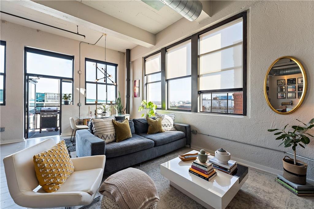1535 Walnut Street Unit: 504