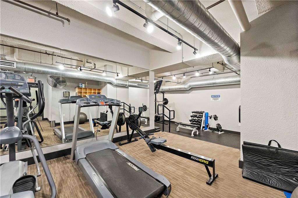 1535 Walnut Street Unit: 504