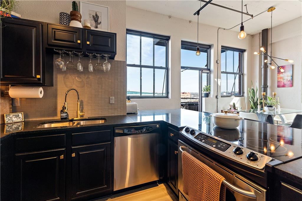 1535 Walnut Street Unit: 504