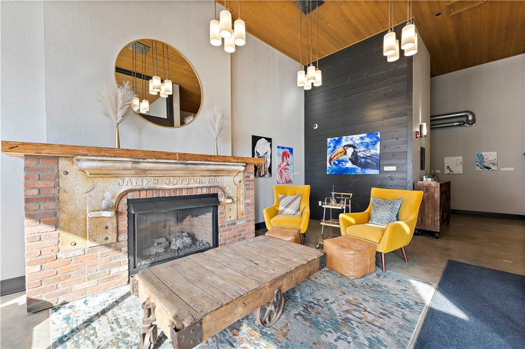 1535 Walnut Street Unit: 504