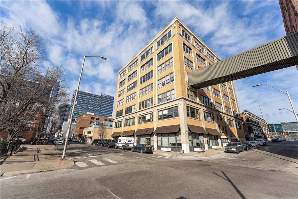 1535 Walnut Street Unit: 504