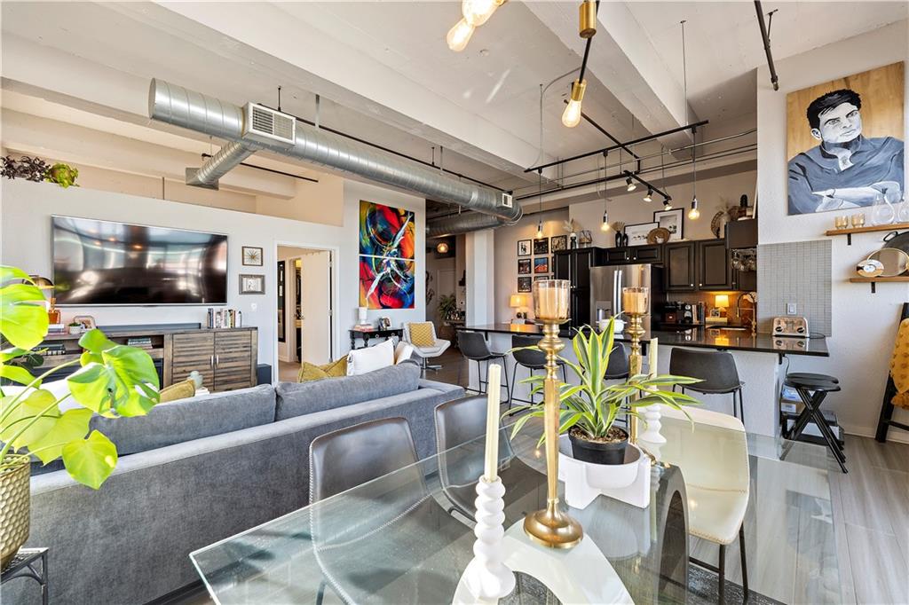 1535 Walnut Street Unit: 504