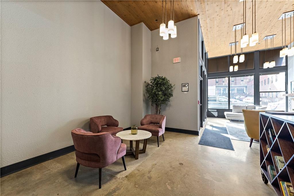 1535 Walnut Street Unit: 504