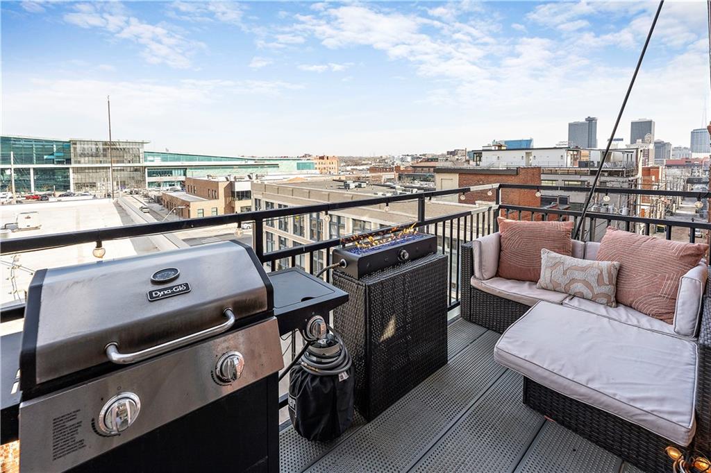 1535 Walnut Street Unit: 504