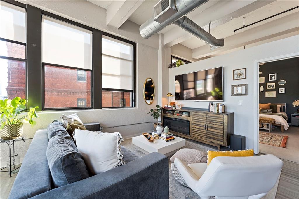 1535 Walnut Street Unit: 504