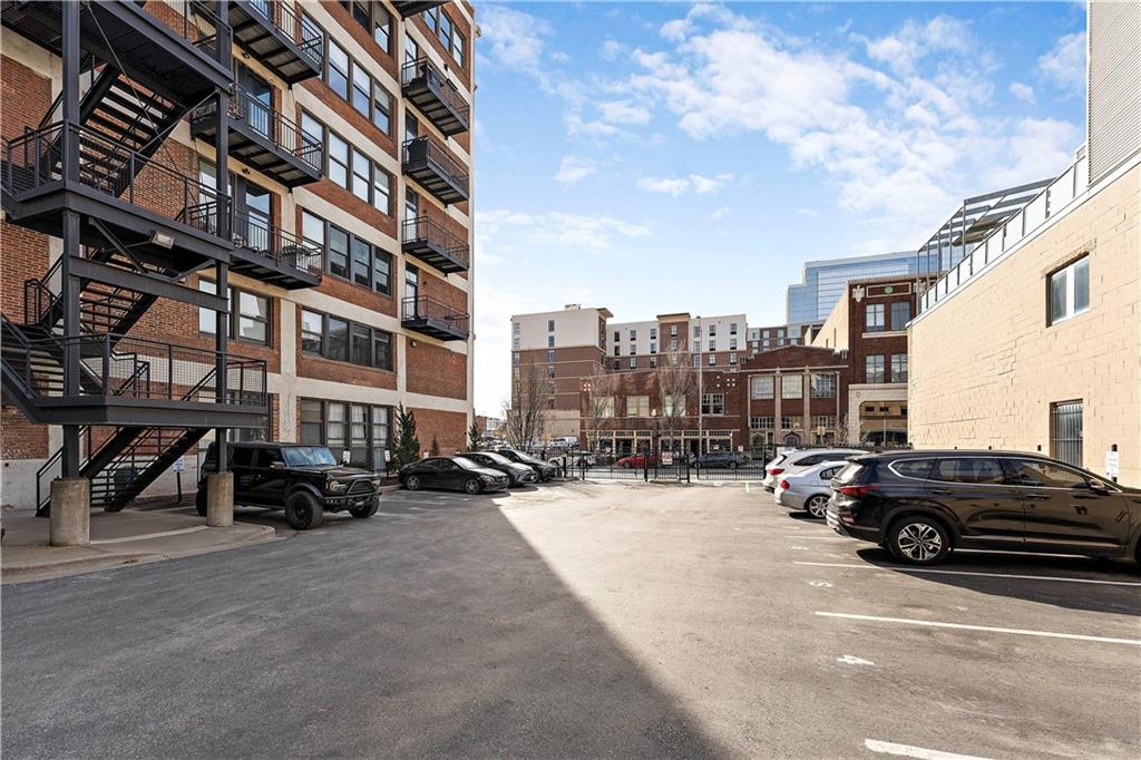 1535 Walnut Street Unit: 504