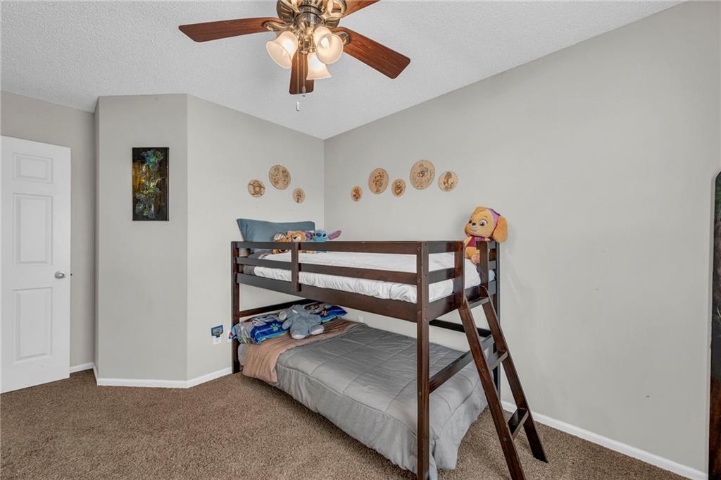 1013 NW Creek Side Circle