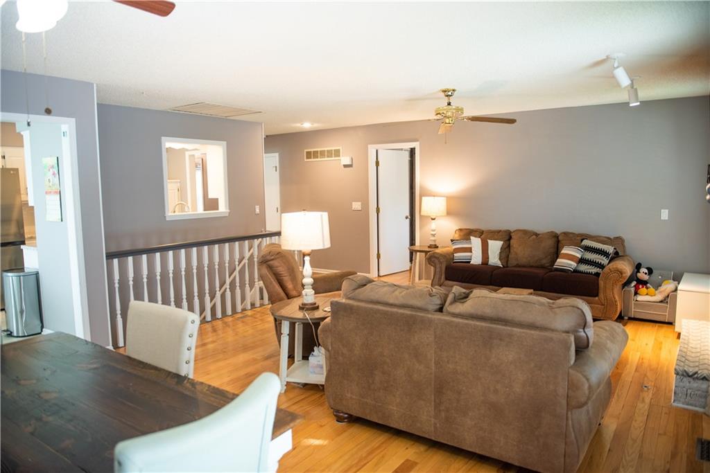 125 SE Ridgeview Drive