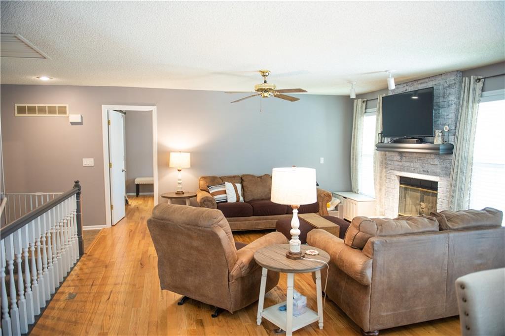 125 SE Ridgeview Drive