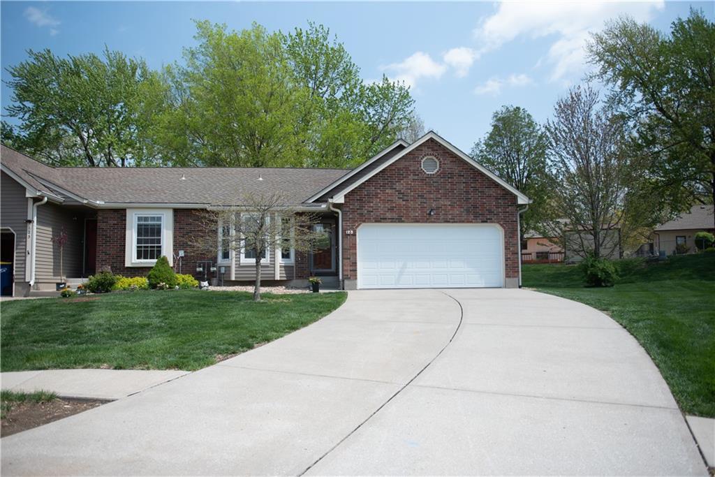 125 SE Ridgeview Drive