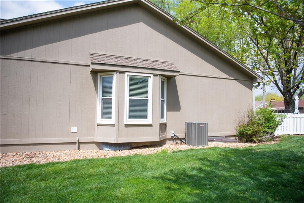125 SE Ridgeview Drive