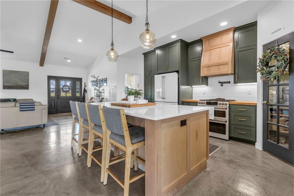 2363 Bainbridge Road