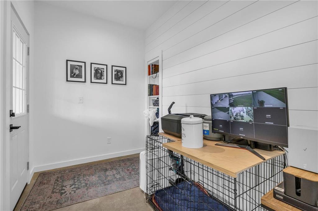 2363 Bainbridge Road