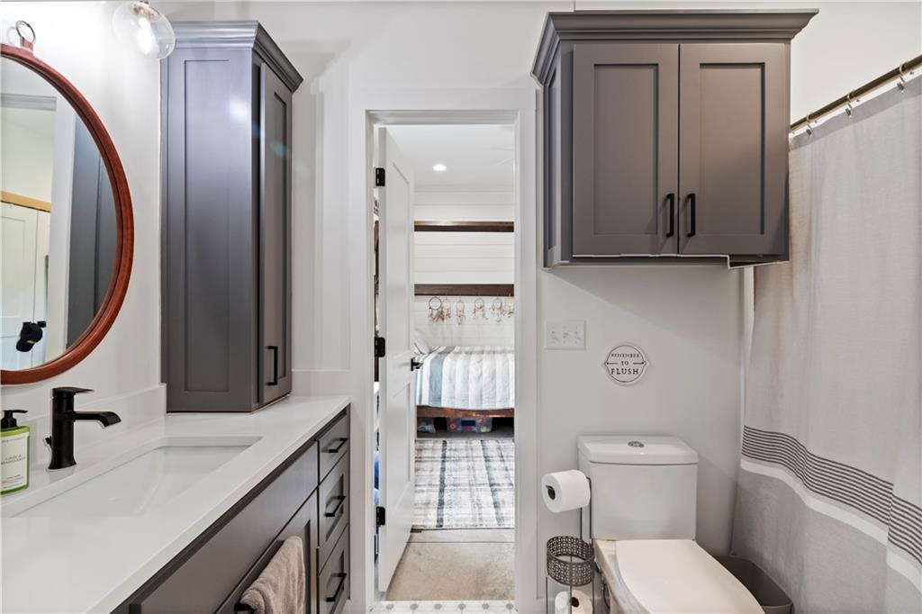 2363 Bainbridge Road