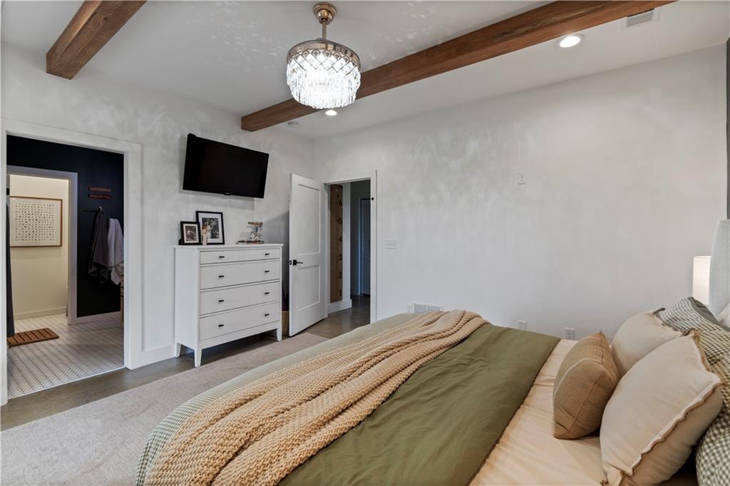 2363 Bainbridge Road